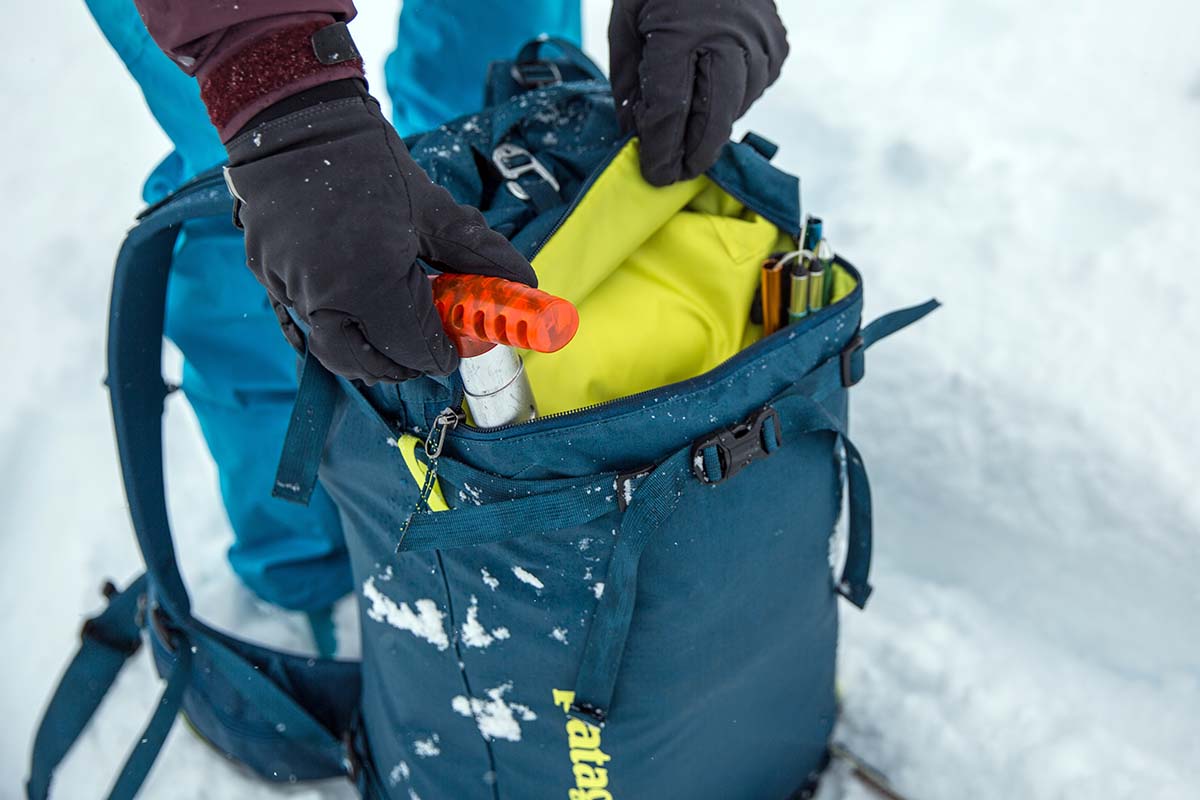 Avalanche tool compartment 2 (Patagonia Descensionist 40L ski pack)